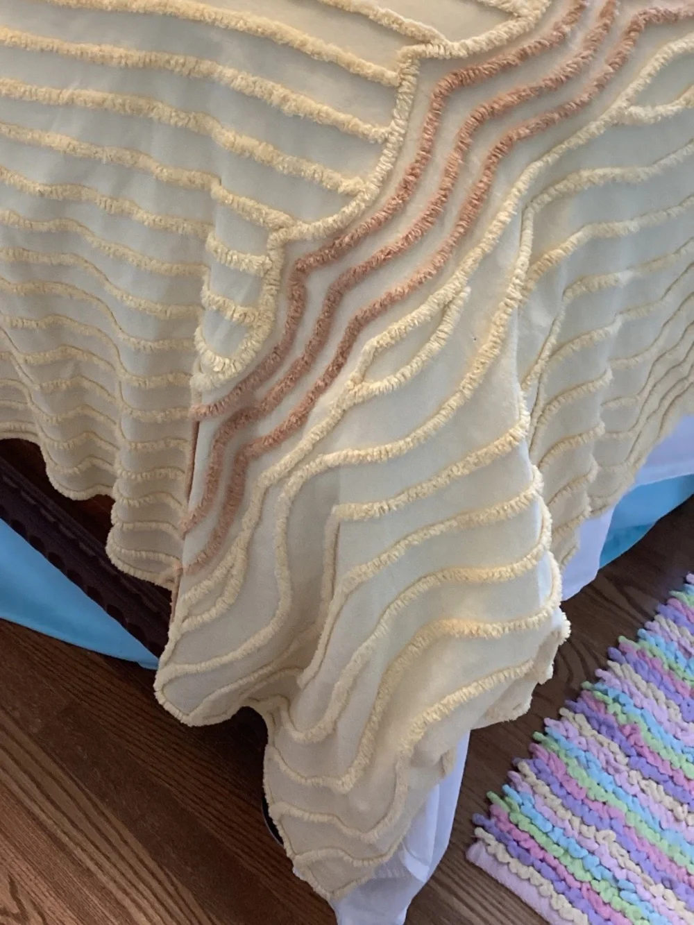 Vintage/antique full size floral chenille bedspread